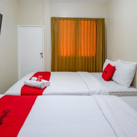 Reddoorz Near Rsud Kudus Hotel Kültér fotó