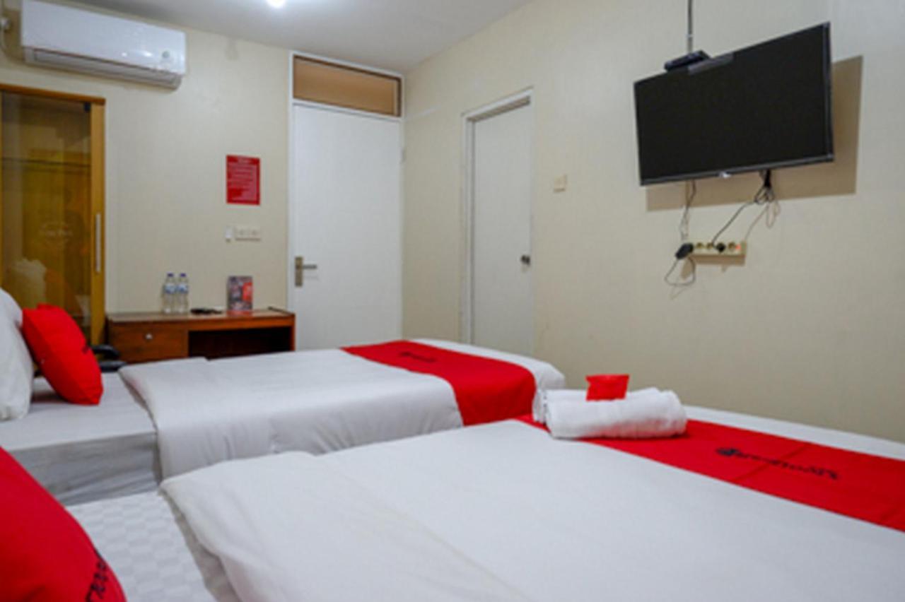 Reddoorz Near Rsud Kudus Hotel Kültér fotó