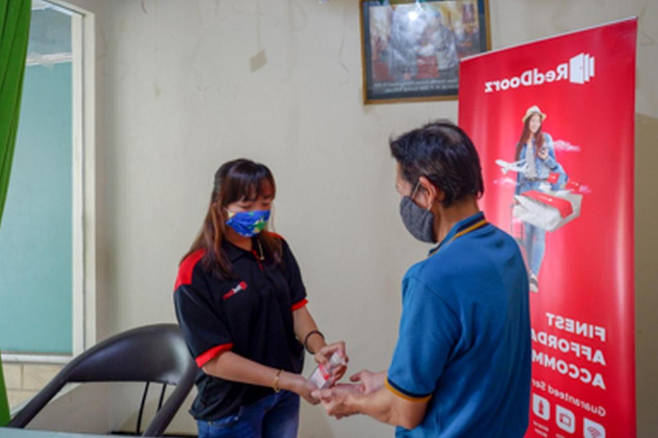 Reddoorz Near Rsud Kudus Hotel Kültér fotó